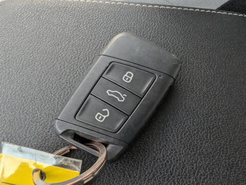 2025 Volkswagen Taos S