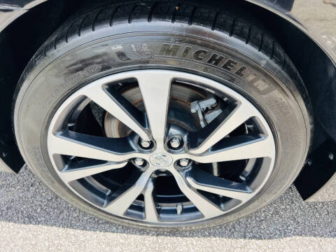 2017 Nissan Maxima Platinum