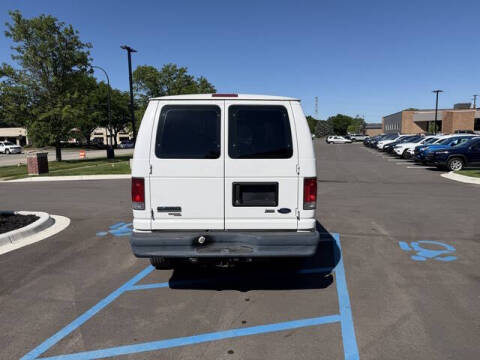 2011 Ford E-Series E-250