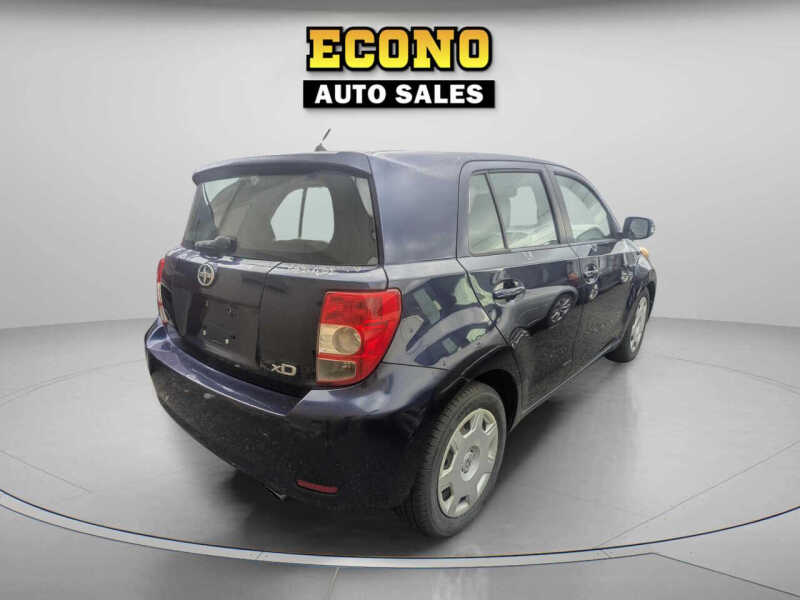 2009 Scion xD