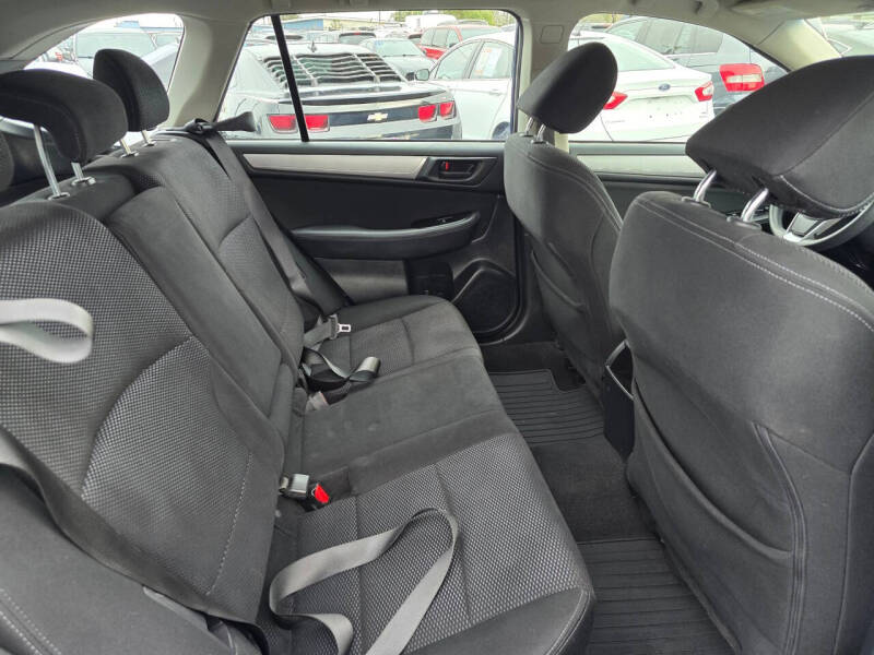 2019 Subaru Outback 2.5i
