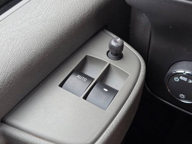 2022 GMC Savana 2500