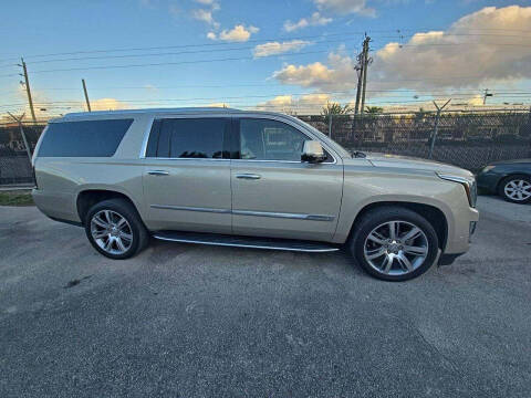 2017 Cadillac Escalade ESV Luxury