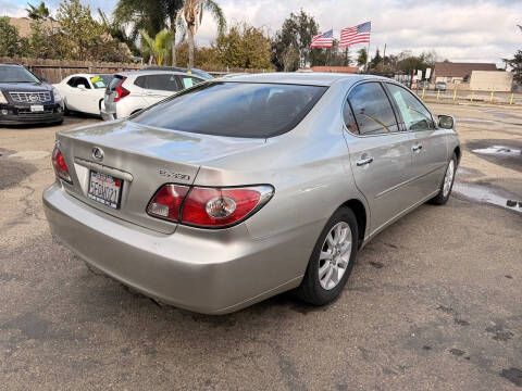 2004 Lexus ES 330