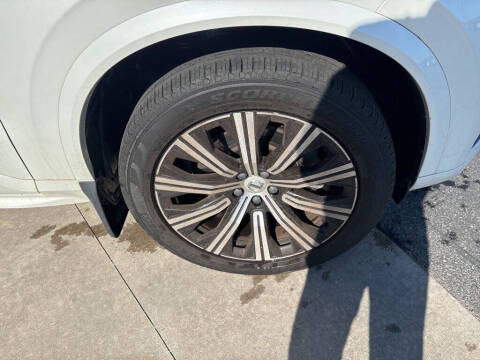 2023 Volvo XC90 B5 Core