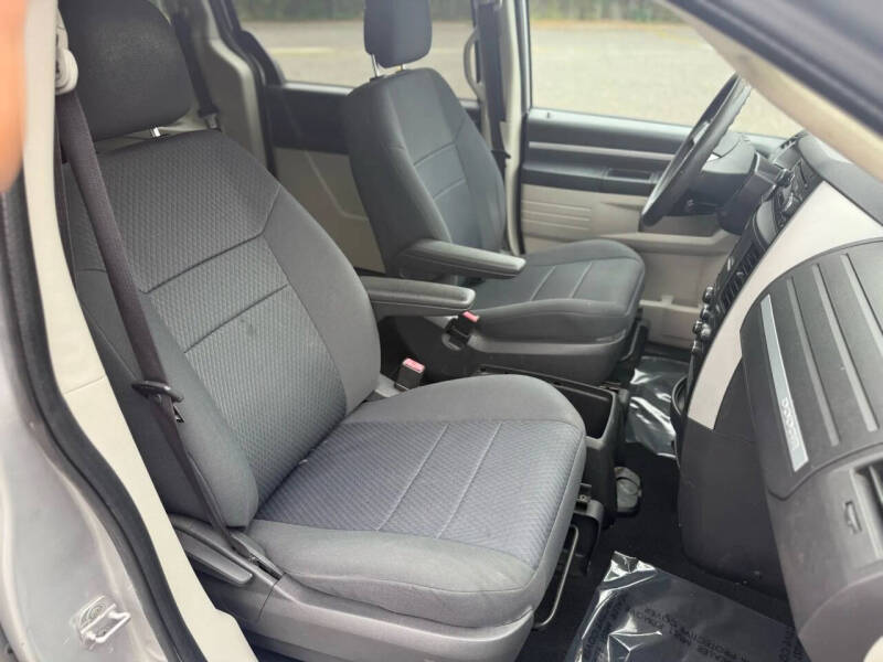 2010 Dodge Grand Caravan SE