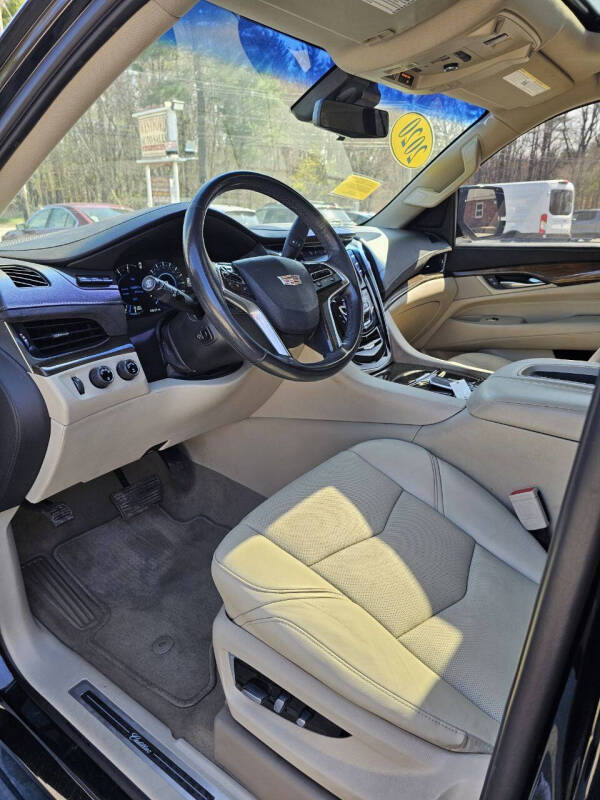 2020 Cadillac Escalade Luxury