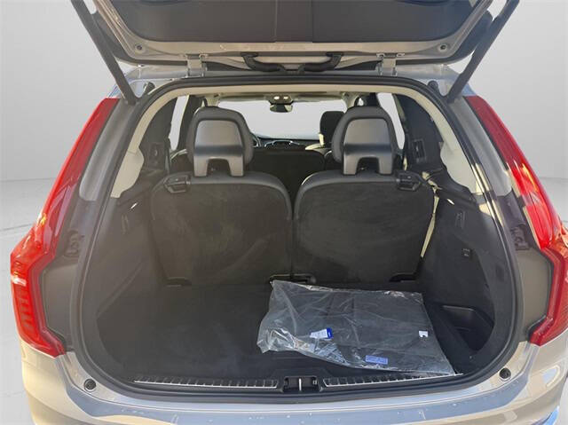 2024 Volvo XC90 B5 Plus Bright Theme