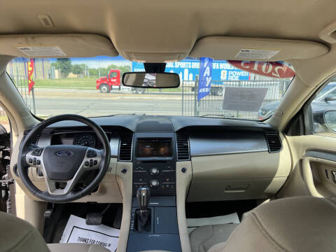 2015 Ford Taurus SEL
