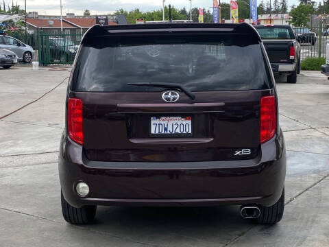 2008 Scion xB
