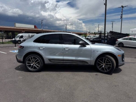 2024 Porsche Macan T