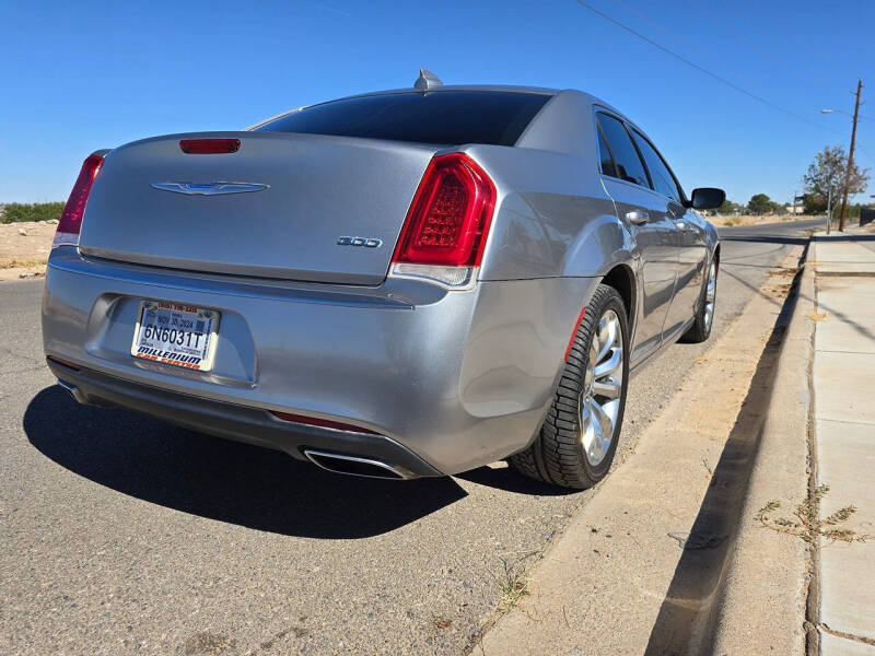 2018 Chrysler 300 Touring L