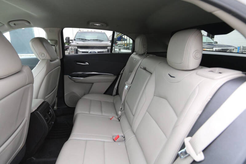 2019 Cadillac XT4 Luxury