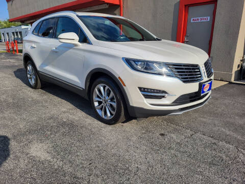 2017 Lincoln MKC for sale at Richardson Sales, Service & Powersports in Highland IN