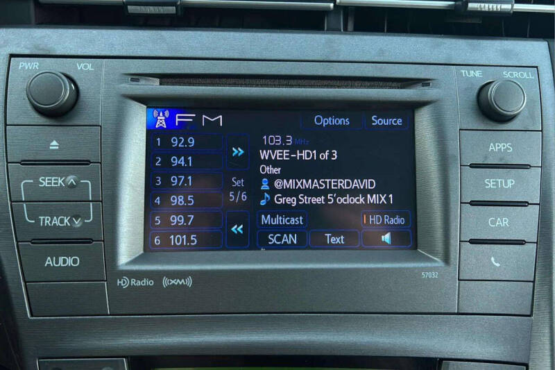 2015 Toyota Prius Three