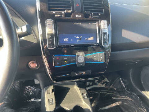 2017 Nissan LEAF SL
