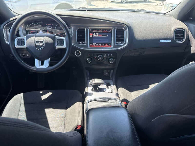 2014 Dodge Charger SXT