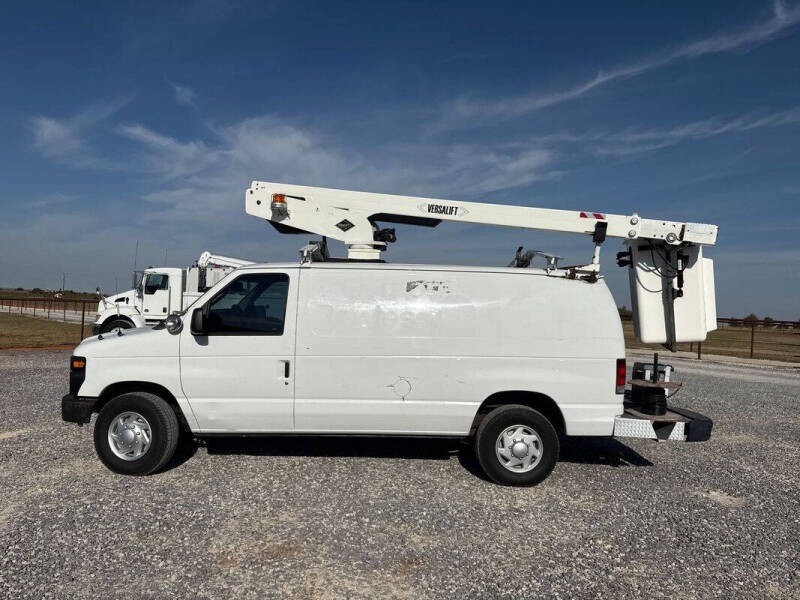2010 Ford E-Series E-350 SD