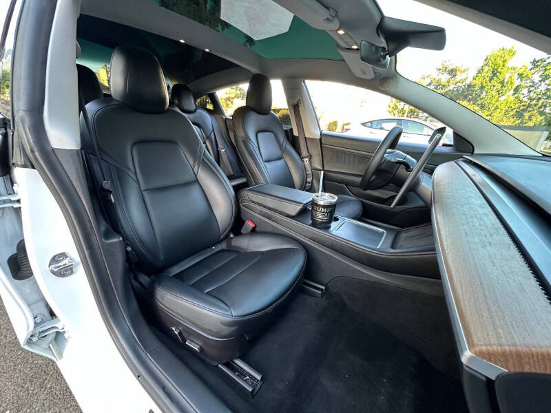 2021 Tesla Model 3 Base photo 23