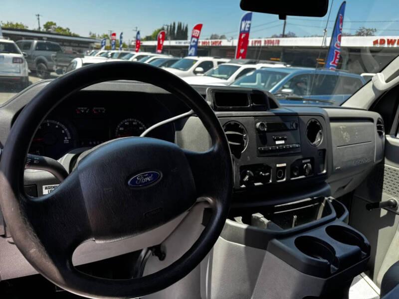 2010 Ford E-Series E-250