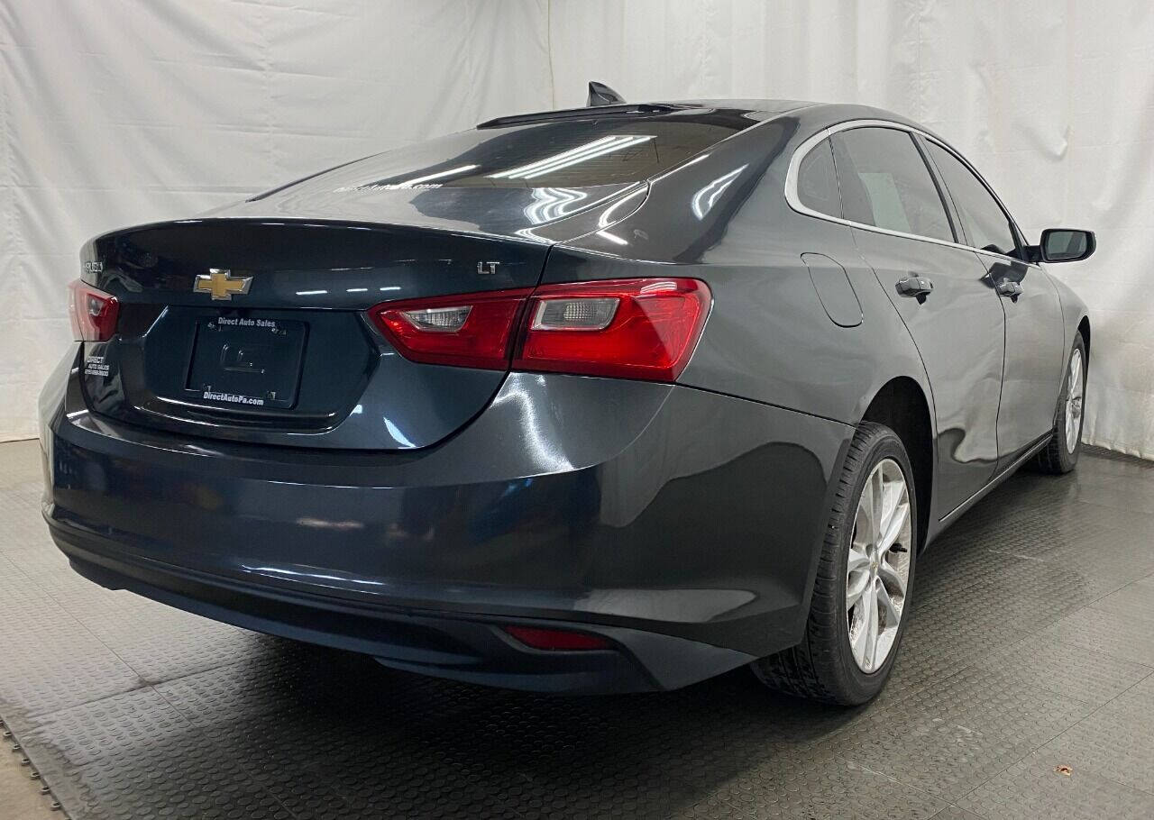 2018 Chevrolet Malibu LT 4dr Sedan - Gray exterior view 9