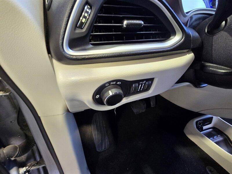 2017 Chrysler Pacifica LX