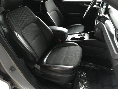 2025 Ford Escape ST-Line Select