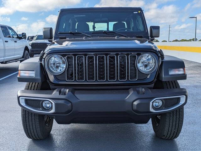 2026 Jeep Gladiator Sport