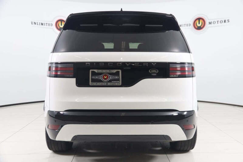 2023 Land Rover Discovery P360 S R-Dynamic