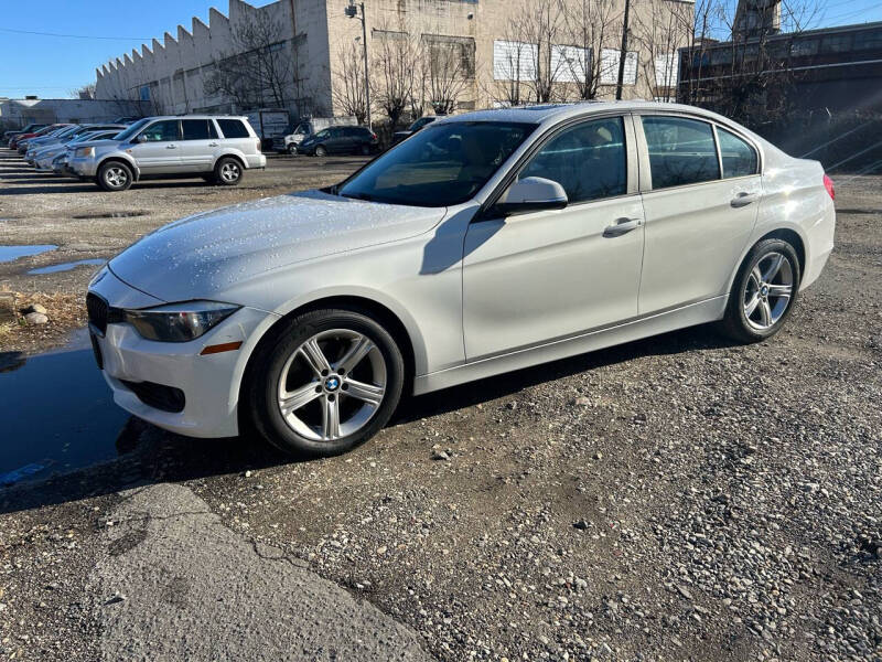 2015 BMW 3 Series 328i photo 2