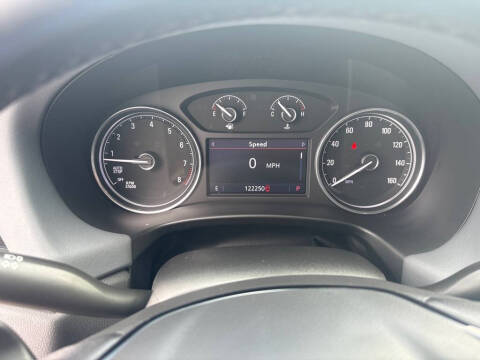 2022 Buick Enclave Essence