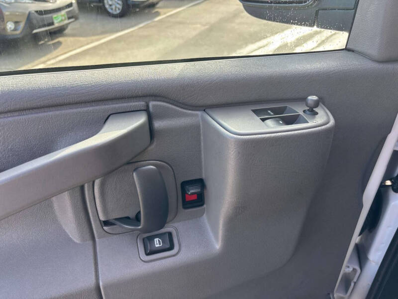 2021 Chevrolet Express 2500