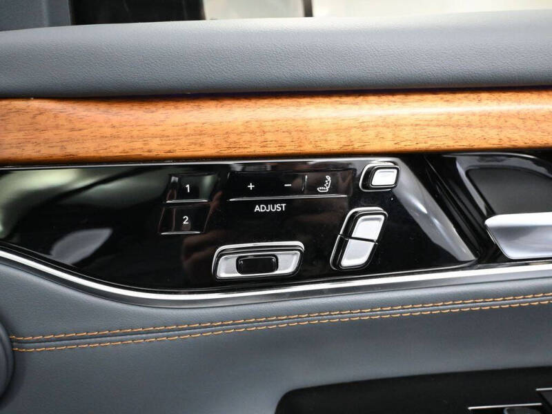 2023 Jeep Grand Wagoneer L Series II