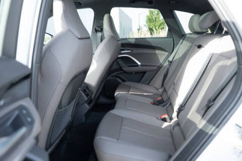 2025 Audi Q5 quattro Premium Plus TFSI