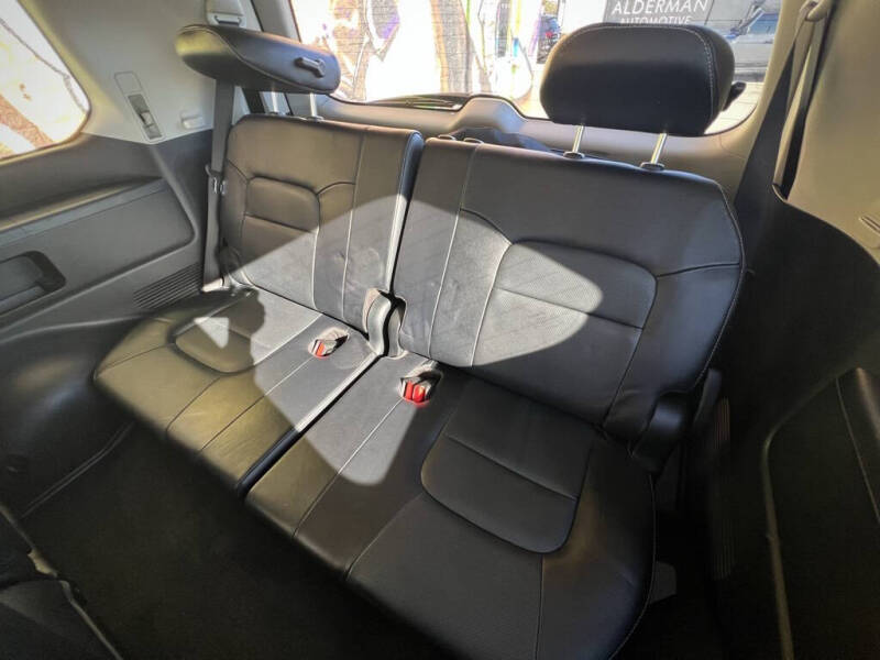 2013 Toyota Land Cruiser