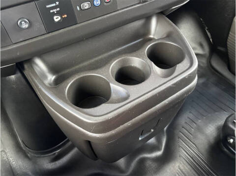 2024 GMC Savana 2500