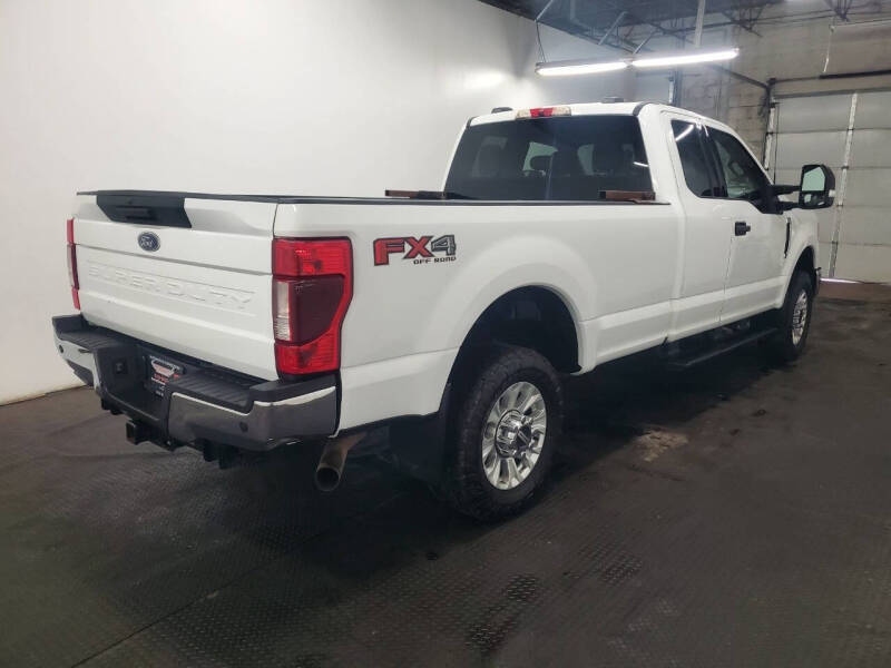 2022 Ford F-350 Super Duty XLT