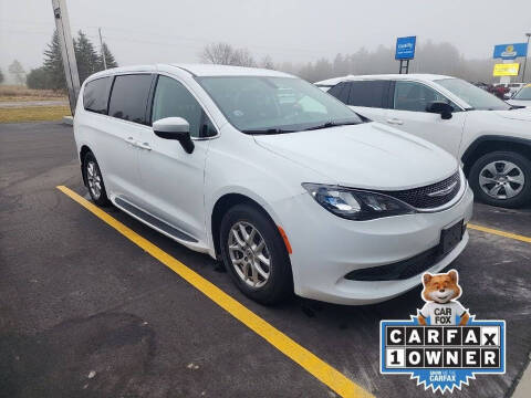 2021 Chrysler Voyager LX