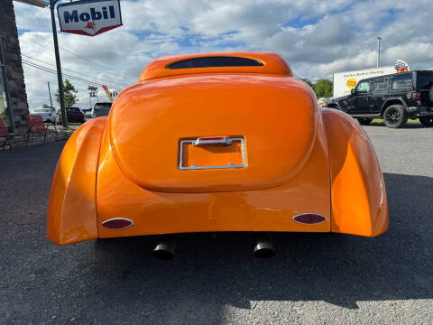1939 Ford Super Deluxe