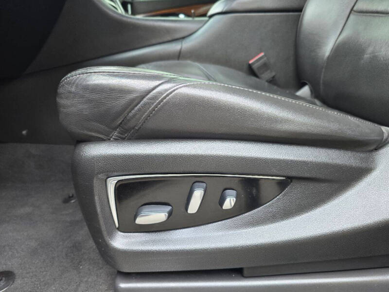 2019 Cadillac Escalade Luxury