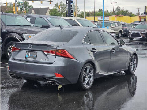 2017 Lexus IS 200t