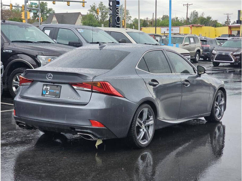 2017 Lexus IS 200t