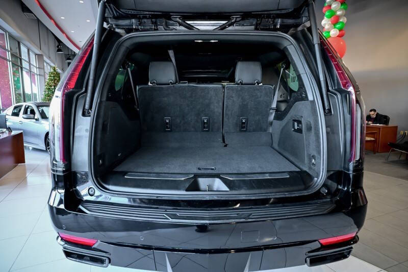 2022 Cadillac Escalade ESV Sport