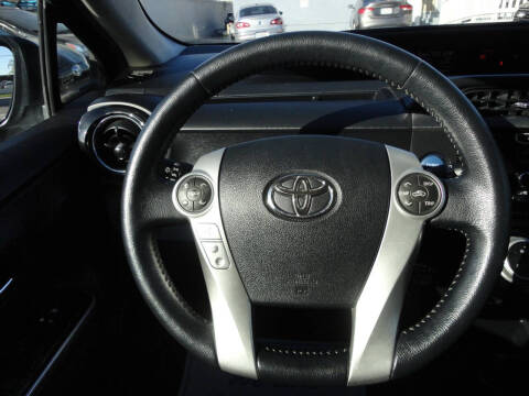 2017 Toyota Prius c Four