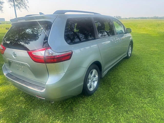 2019 Toyota Sienna LE 8-Passenger