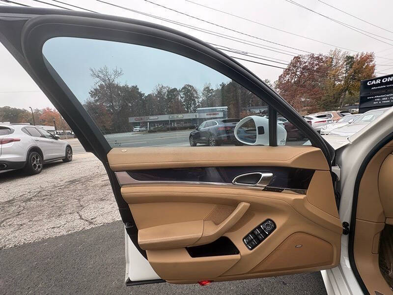 2012 Porsche Panamera S Hybrid