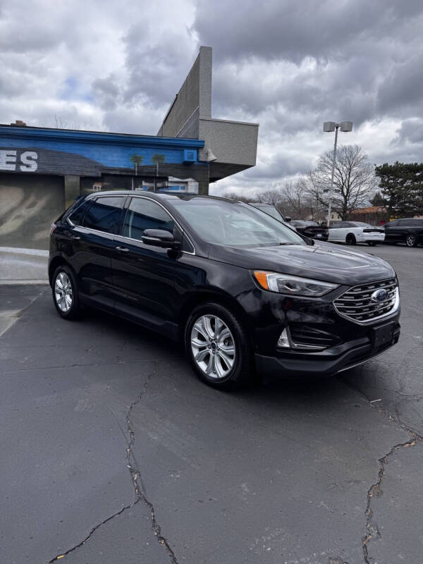 2020 Ford Edge Titanium