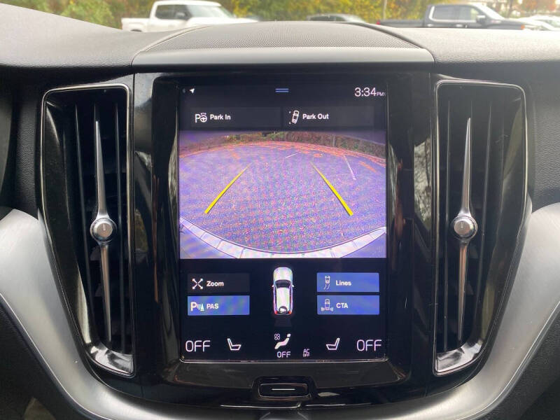 2018 Volvo XC60 T5 Momentum