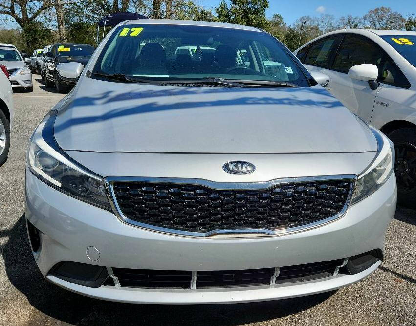Image 2 of 2017 Kia Forte