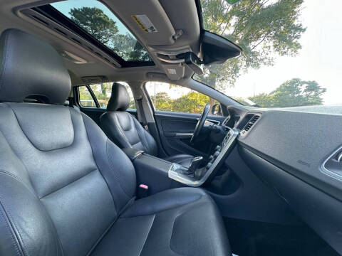 2015 Volvo V60 T5 Drive-E Premier